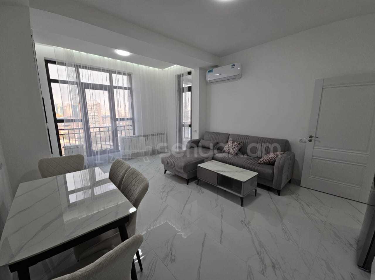 2 Սենյականոց Բնակարան Նորակառույցում, 52քմ, 11/18 հարկ, Դիզայներական Վերանորոգված