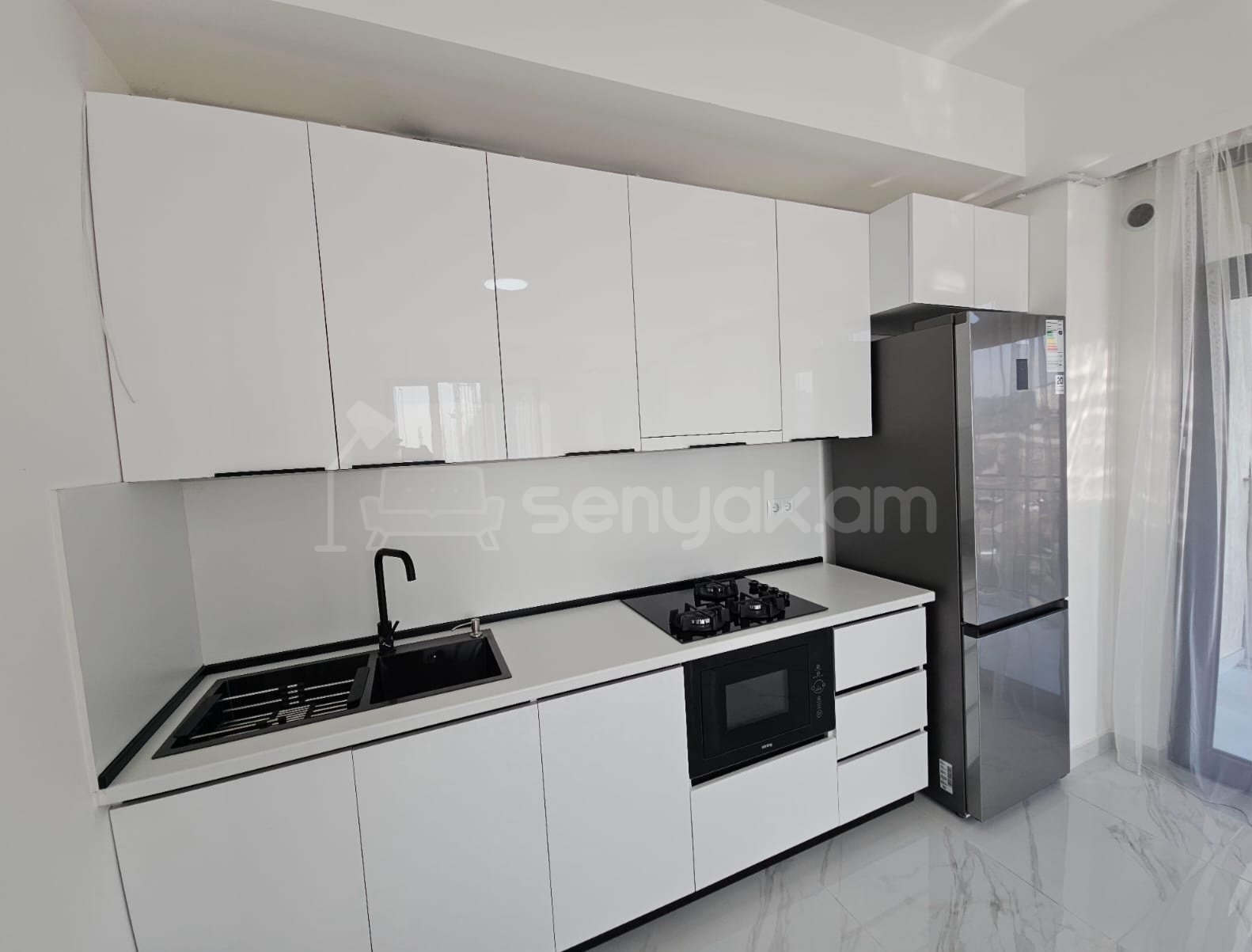 3 Սենյականոց Բնակարան Նորակառույցում, 77քմ, 3/14 հարկ, Դիզայներական Վերանորոգված