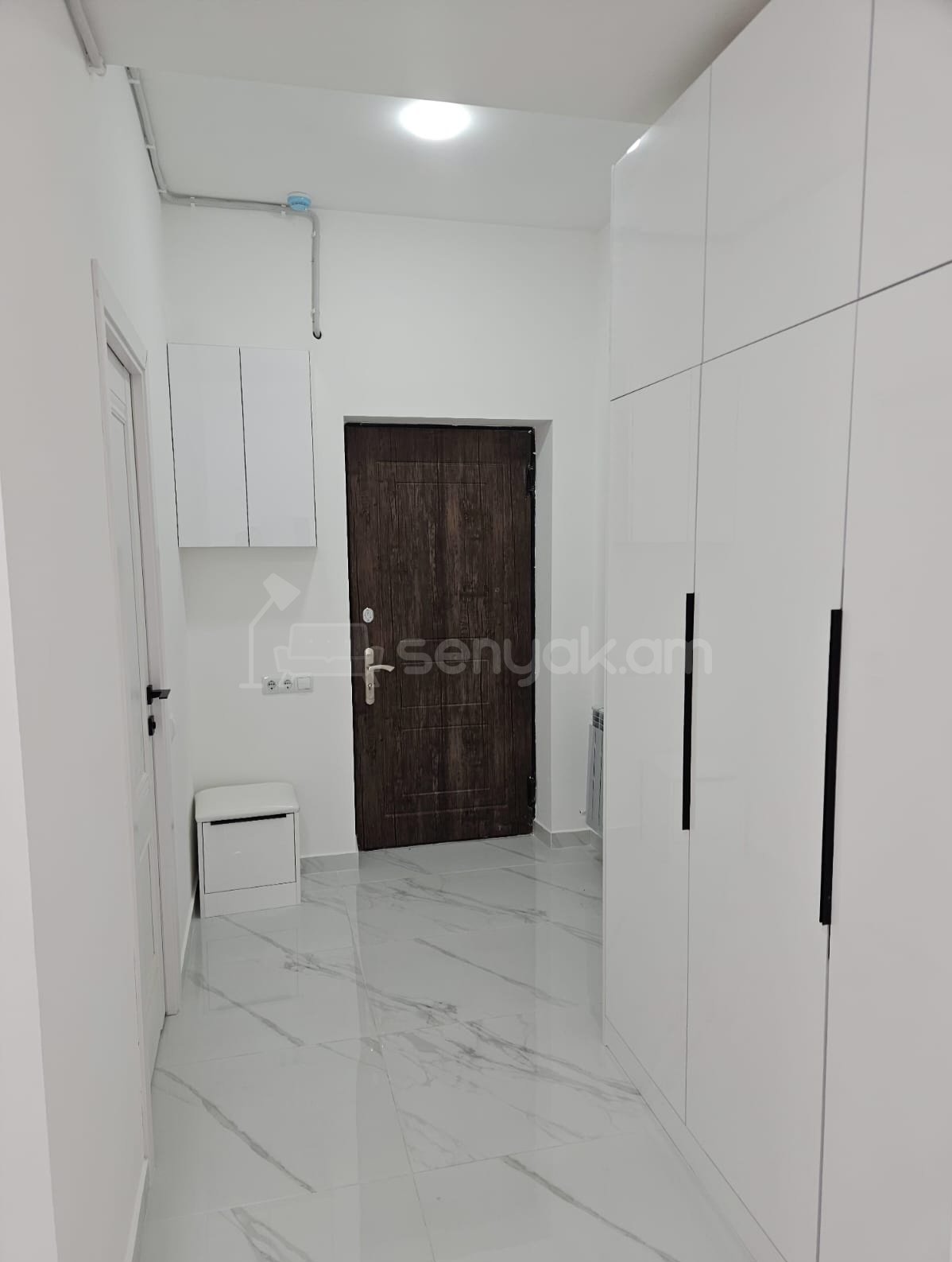 3 Սենյականոց Բնակարան Նորակառույցում, 77քմ, 3/14 հարկ, Դիզայներական Վերանորոգված