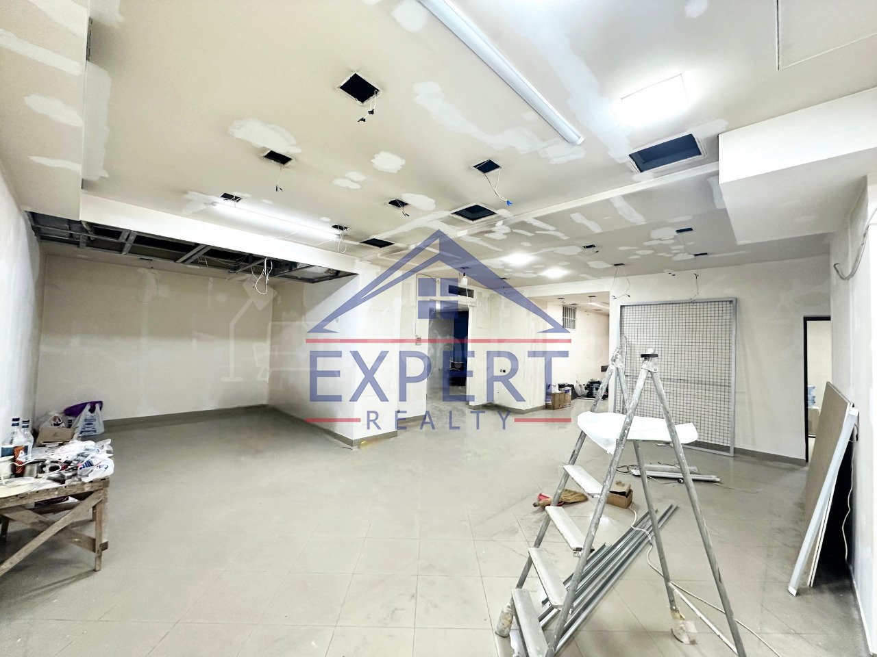 Առևտրի Տարածք, 97քմ, Կապիտալ Վերանորոգված