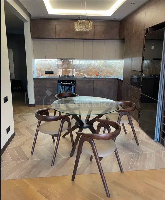 2 Սենյականոց Բնակարան Նորակառույցում, 75քմ, 5/11 հարկ, Դիզայներական Վերանորոգված, Կահավորված