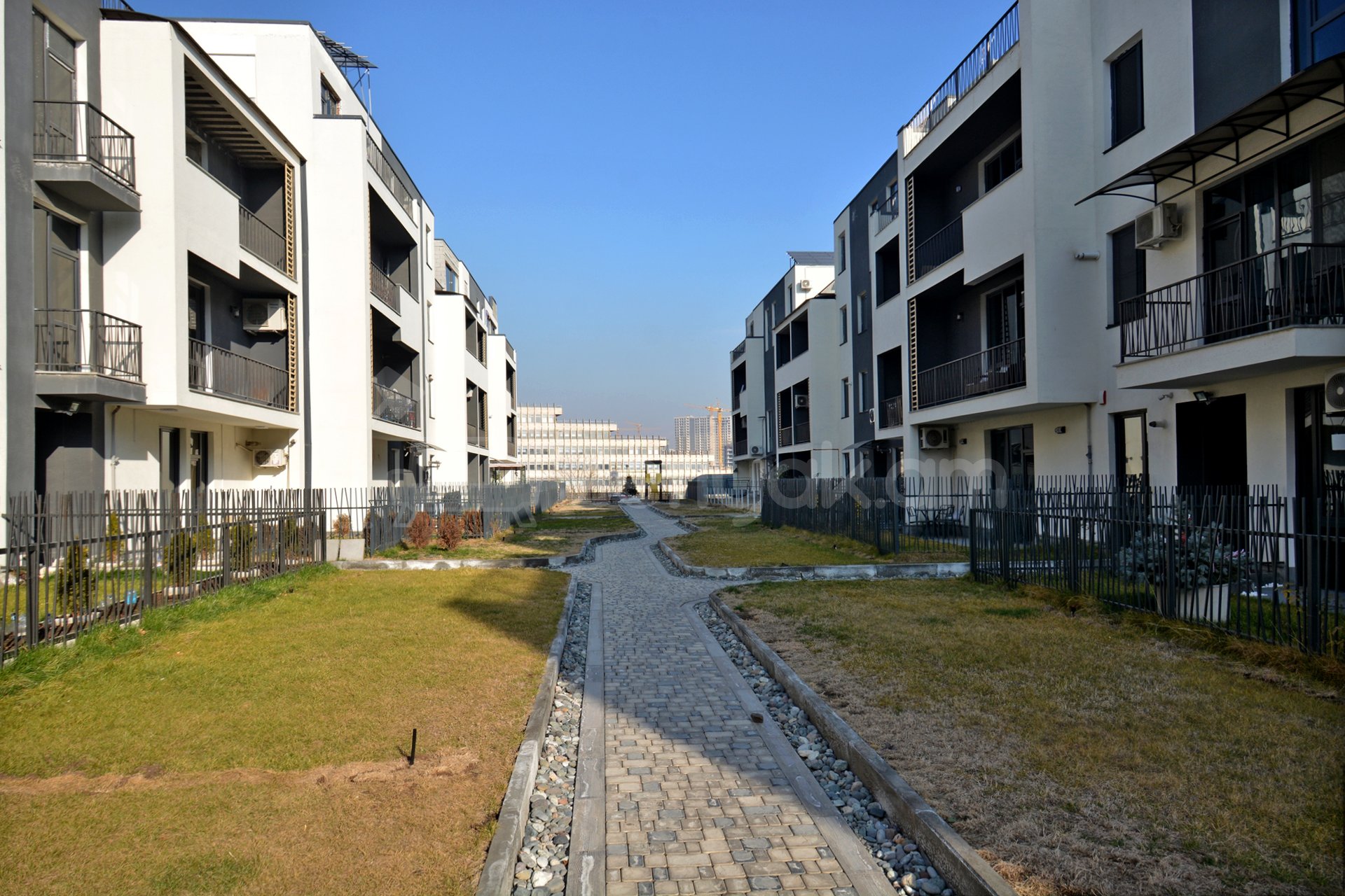 3 Սենյականոց Բնակարան Նորակառույցում, 97քմ, 2/4 հարկ, Զրոյական Վիճակում