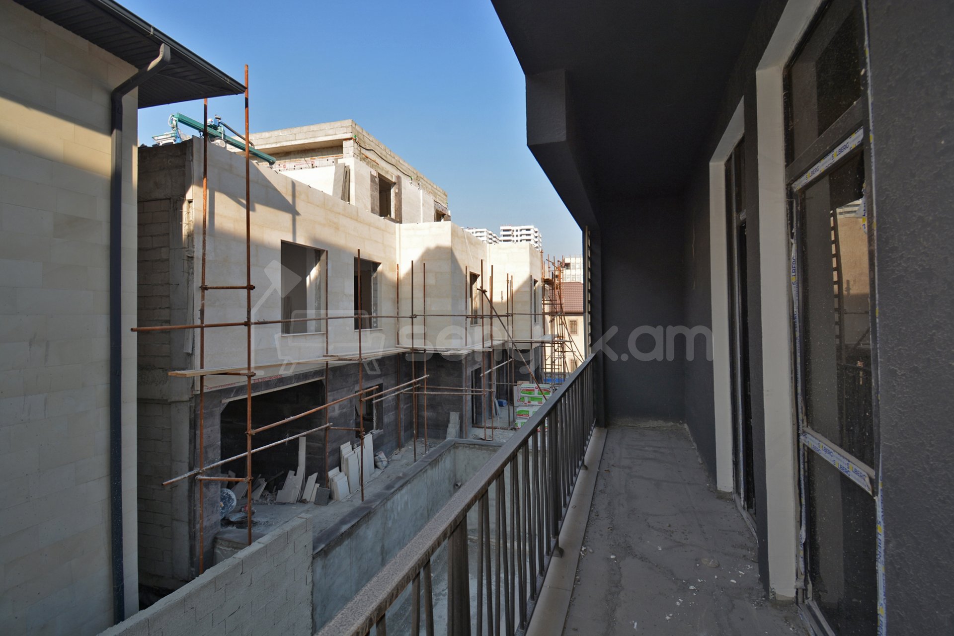 3 Սենյականոց Բնակարան Նորակառույցում, 97քմ, 2/4 հարկ, Զրոյական Վիճակում