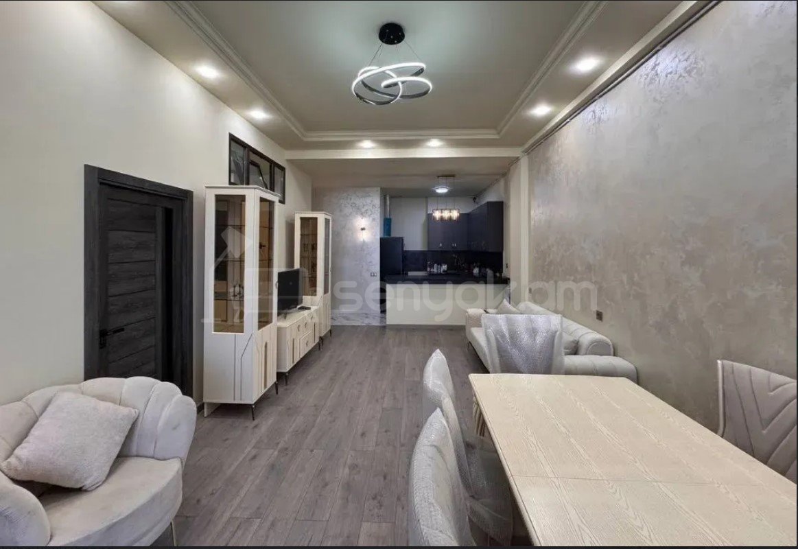 3 Սենյականոց Բնակարան Նորակառույցում, 76քմ, 2/6 հարկ, Կապիտալ Վերանորոգված, Կահավորված