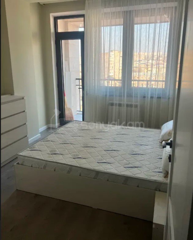 2 Սենյականոց Բնակարան Նորակառույցում, 44քմ, 8/18 հարկ, Կապիտալ Վերանորոգված, Կահավորված