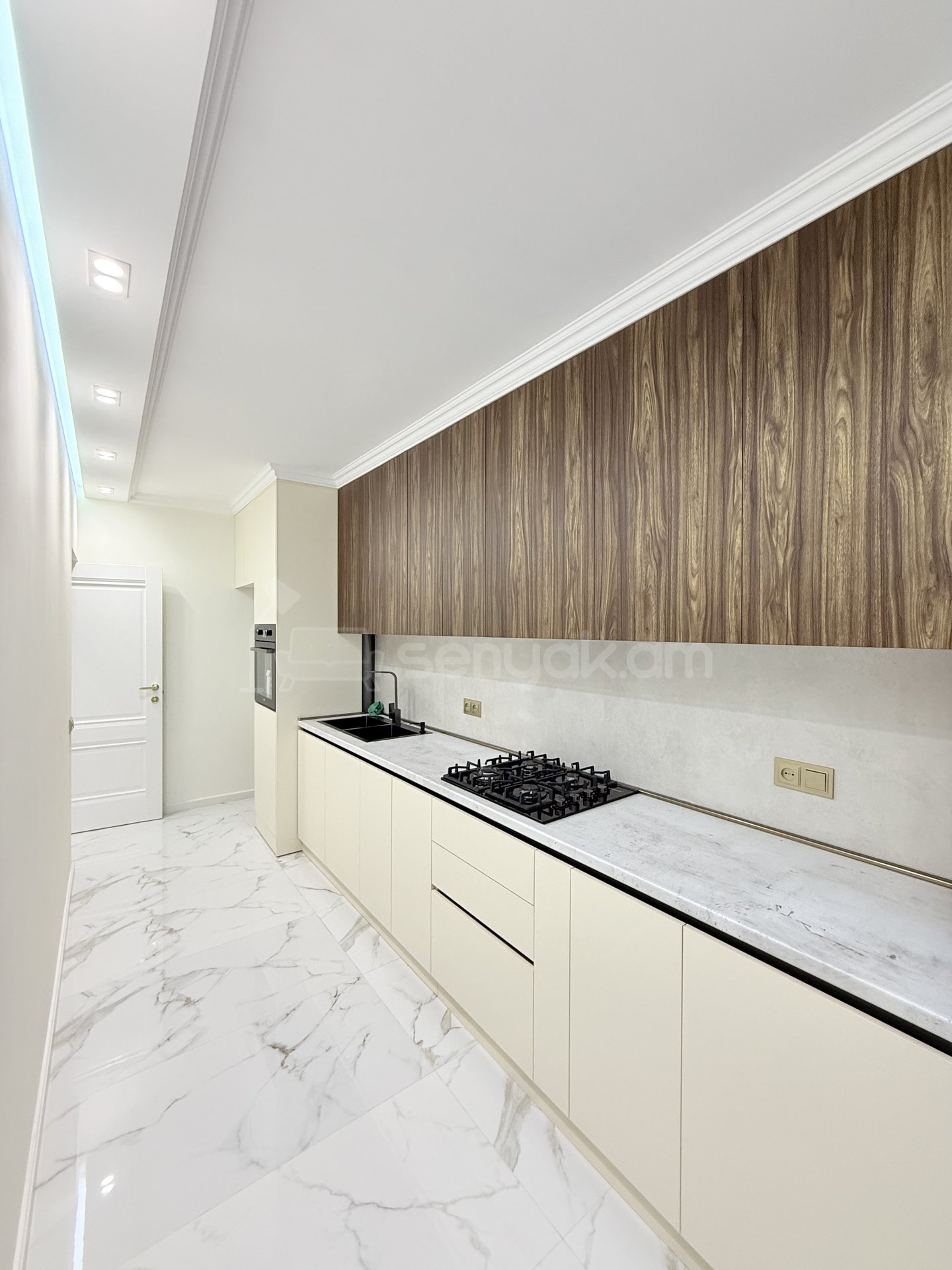 3 Սենյականոց Բնակարան, 75քմ, 4/9 հարկ, Դիզայներական Վերանորոգված