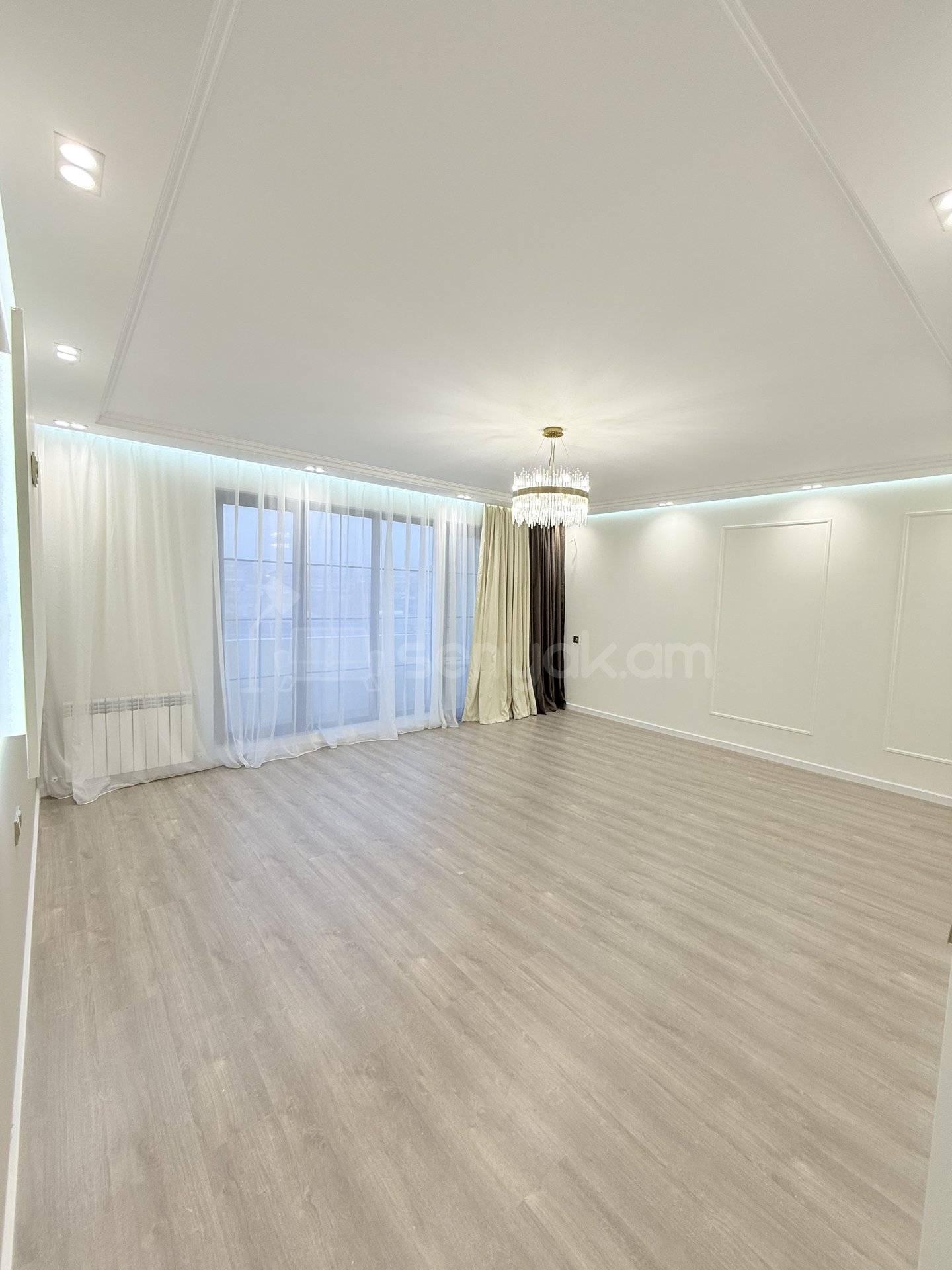 3 Սենյականոց Բնակարան, 75քմ, 4/9 հարկ, Դիզայներական Վերանորոգված