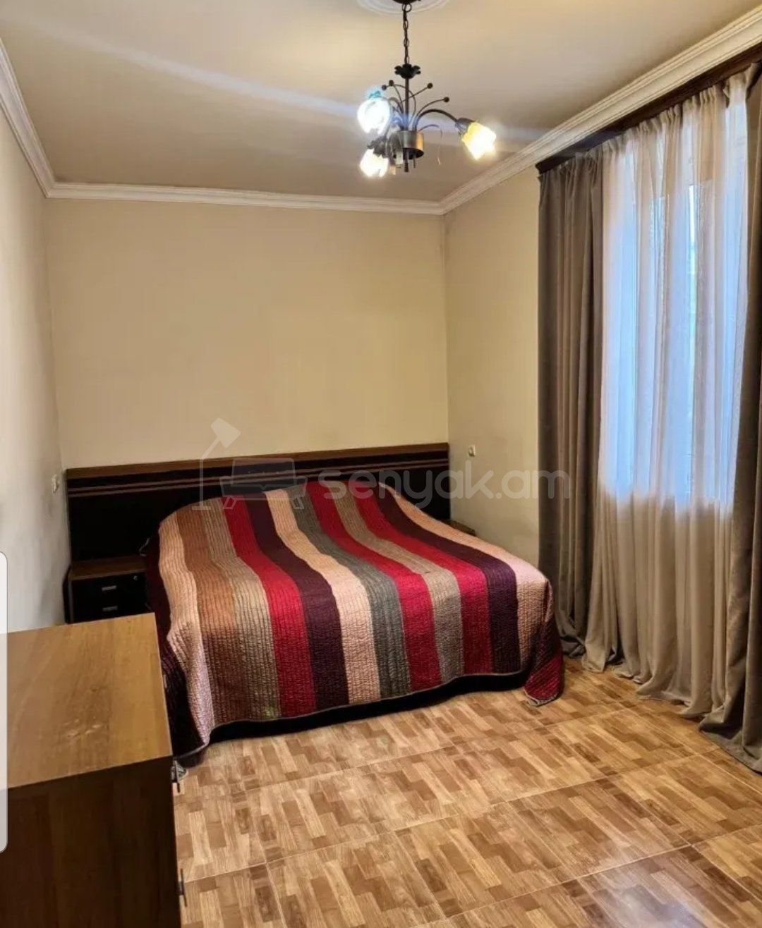 3 Սենյականոց Բնակարան Քարե Շենքում, 75քմ, 5/5 հարկ, Կապիտալ Վերանորոգված