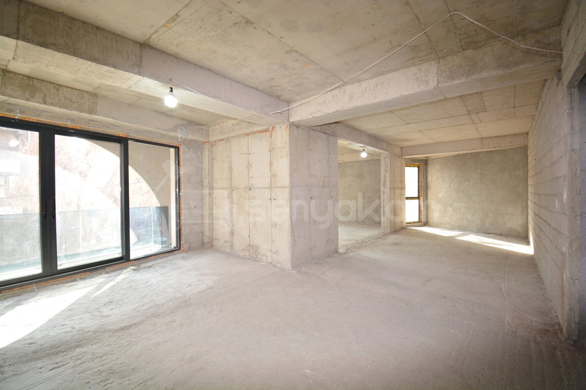 Նորակառույց Առևտրի Տարածք, 320քմ