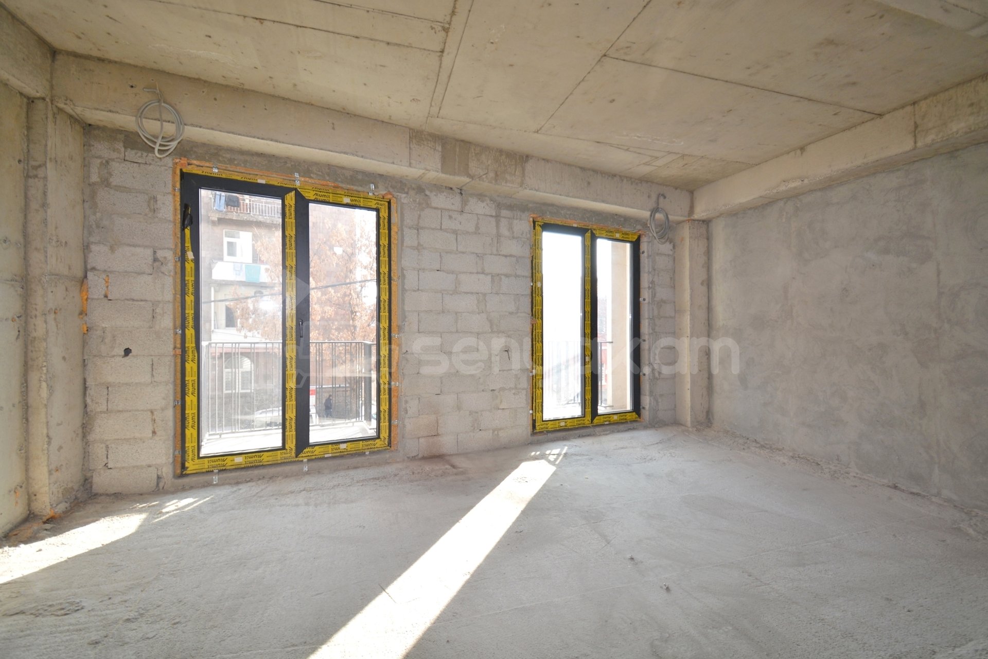 Նորակառույց Առևտրի Տարածք, 320քմ