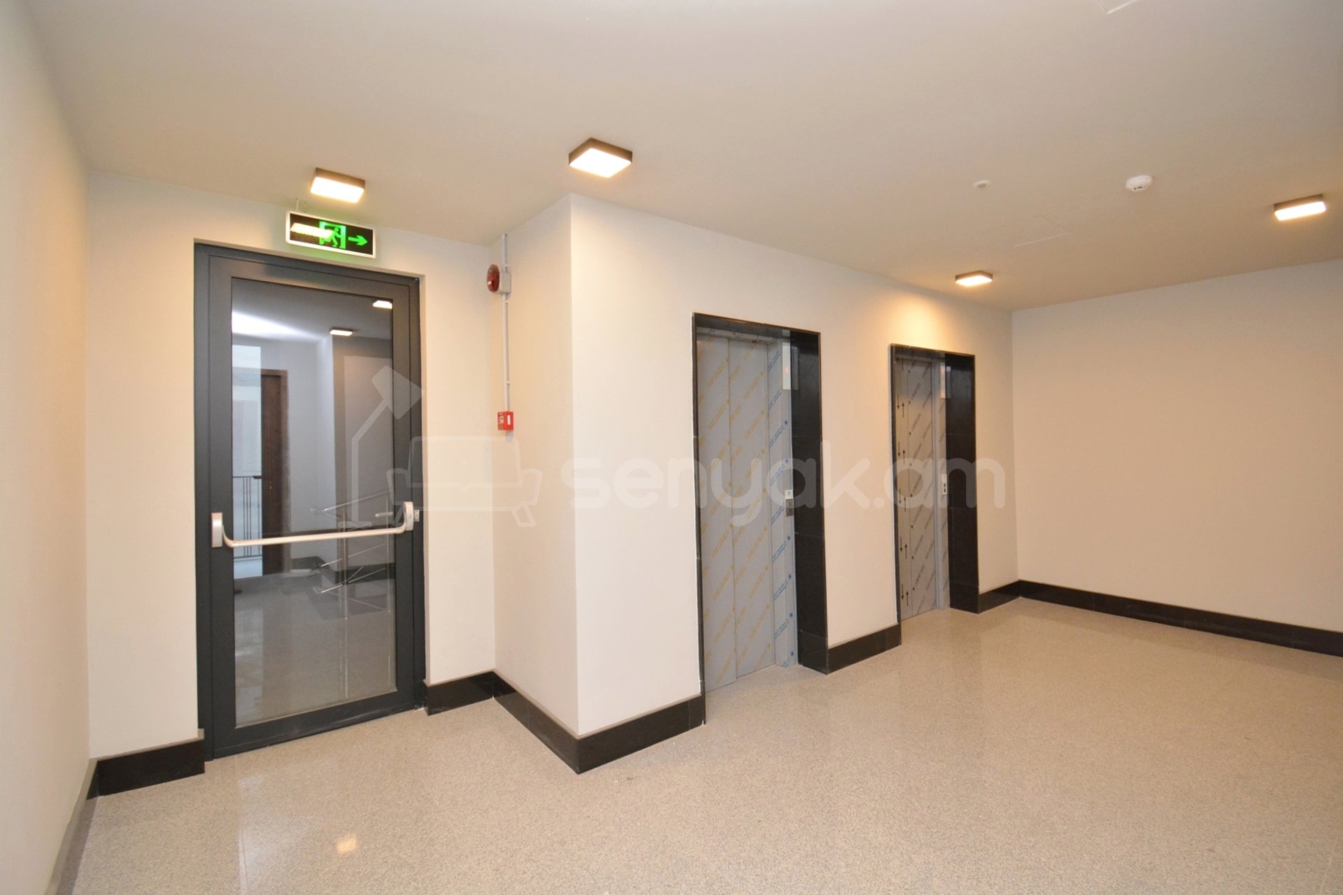 Նորակառույց Առևտրի Տարածք, 320քմ