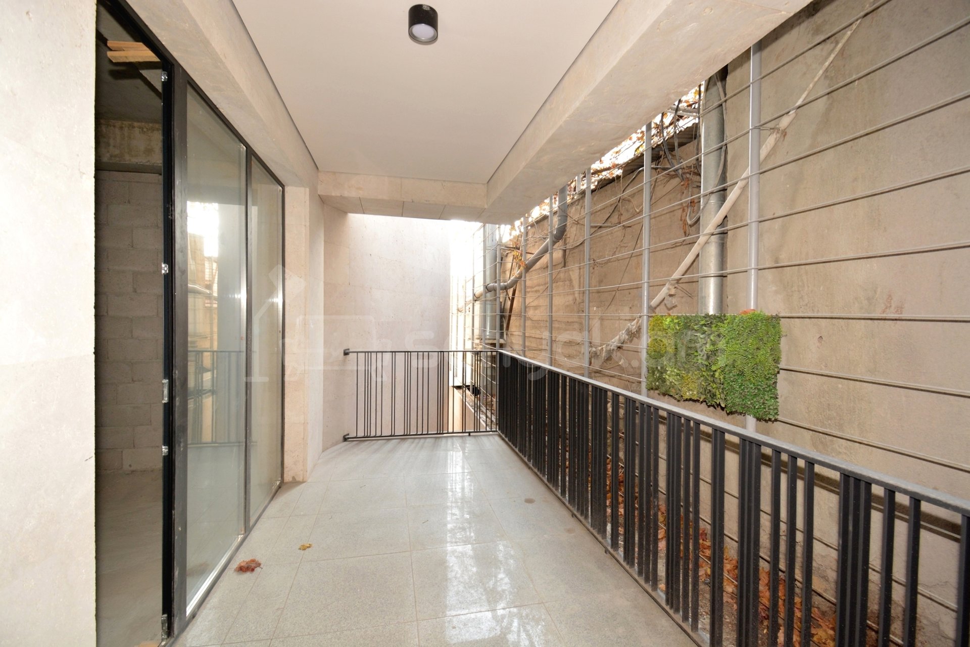 Նորակառույց Առևտրի Տարածք, 320քմ