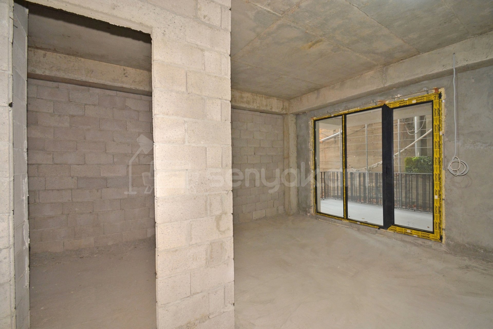 Նորակառույց Առևտրի Տարածք, 320քմ