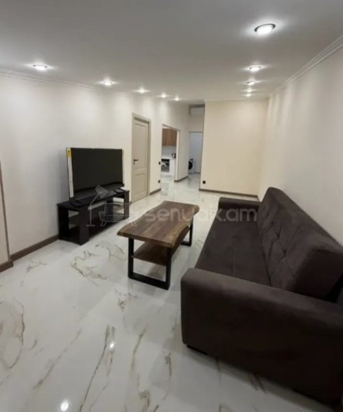 2 Սենյականոց Բնակարան, 70քմ, 5/5 հարկ, Կապիտալ Վերանորոգված, Կահավորված, Արևկող