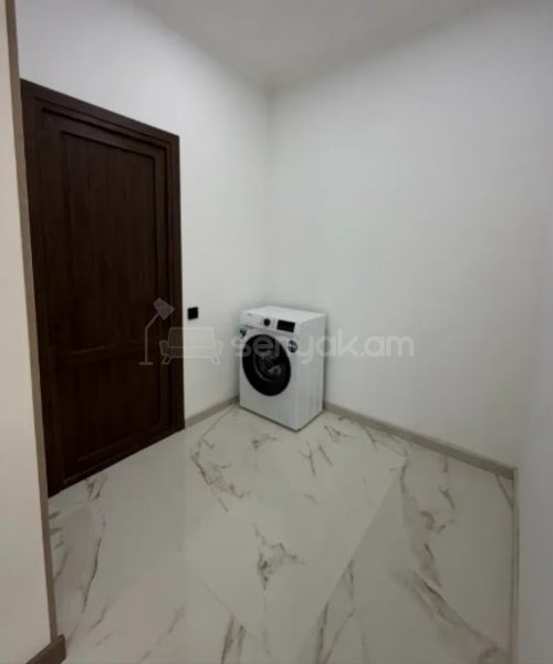 2 Սենյականոց Բնակարան, 70քմ, 5/5 հարկ, Կապիտալ Վերանորոգված, Կահավորված, Արևկող