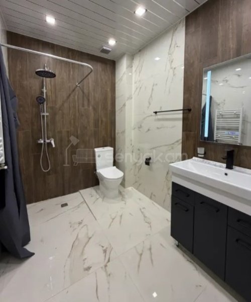 2 Սենյականոց Բնակարան, 70քմ, 5/5 հարկ, Կապիտալ Վերանորոգված, Կահավորված, Արևկող