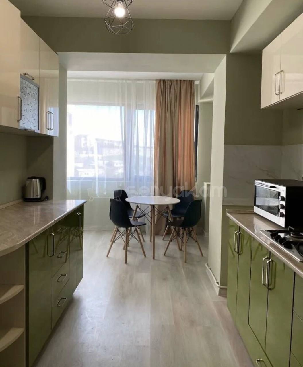 2 Սենյականոց Բնակարան Քարե Շենքում, 84քմ, 10/14 հարկ, Կապիտալ Վերանորոգված