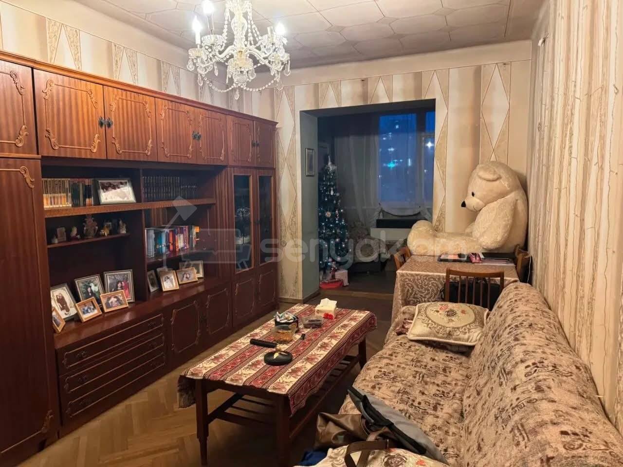 3 Սենյականոց Բնակարան Քարե Շենքում, 70քմ, 5/5 հարկ, Պետական Վիճակում