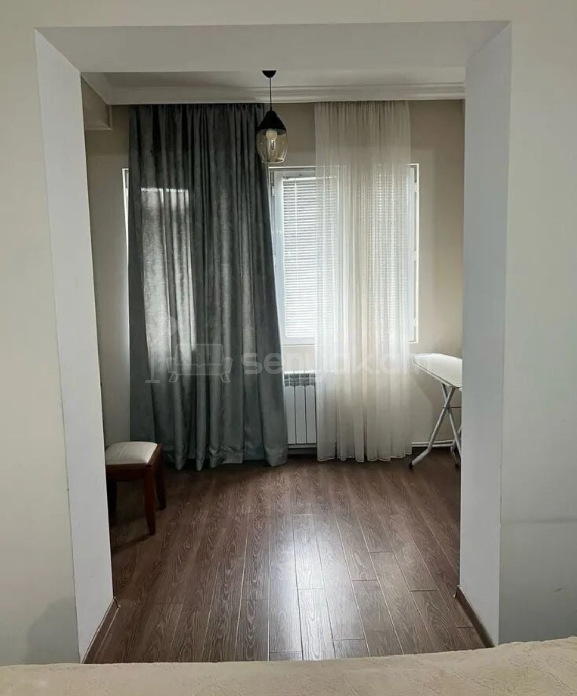 2 Սենյականոց Բնակարան Քարե Շենքում, 56քմ, 4/5 հարկ, Դիզայներական Վերանորոգված