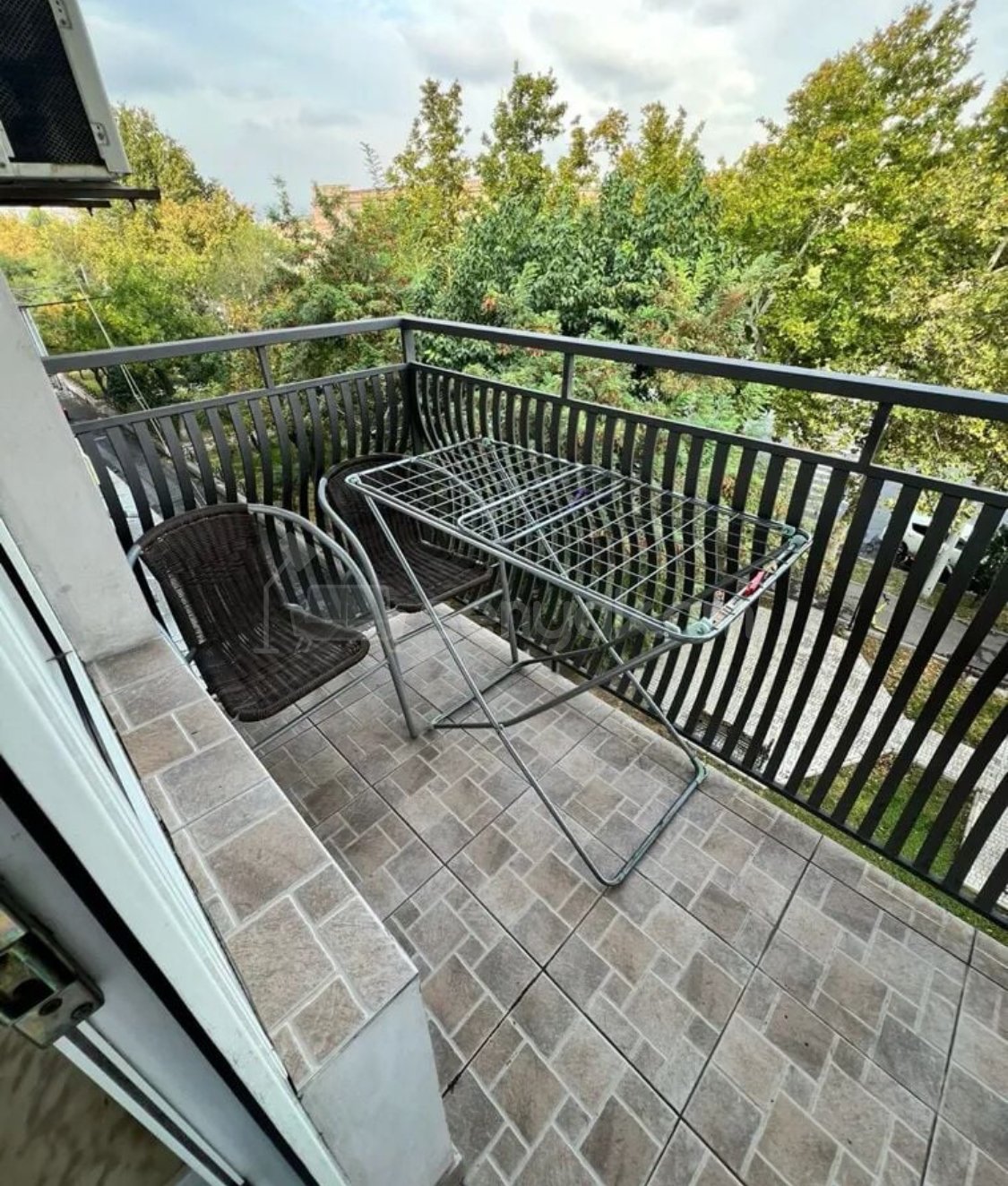 2 Սենյականոց Բնակարան Քարե Շենքում, 56քմ, 4/5 հարկ, Դիզայներական Վերանորոգված