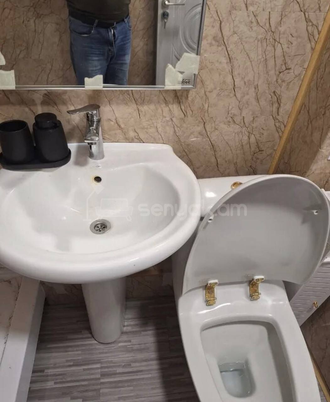 4 Սենյականոց Բնակարան Քարե Շենքում, 120քմ, 3/4 հարկ, Կապիտալ Վերանորոգված, Կահավորված, Արևկող