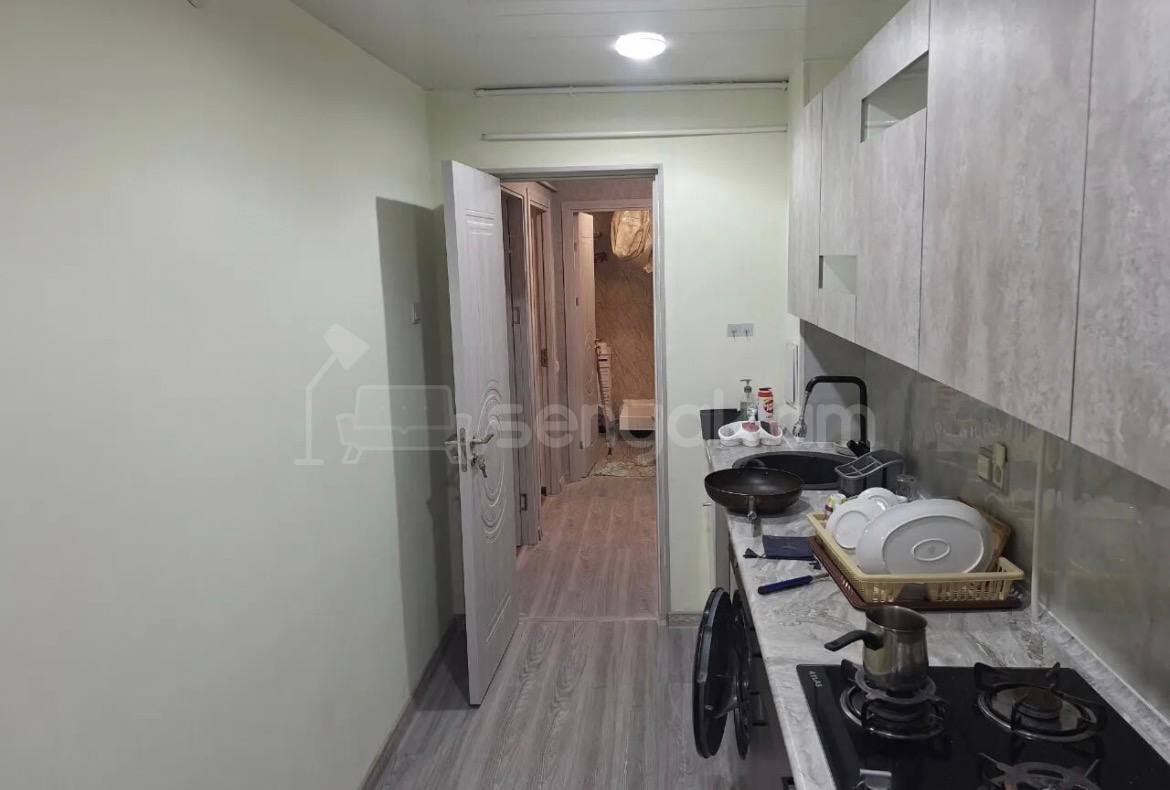 4 Սենյականոց Բնակարան Քարե Շենքում, 120քմ, 3/4 հարկ, Կապիտալ Վերանորոգված, Կահավորված, Արևկող