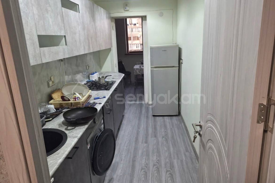 4 Սենյականոց Բնակարան Քարե Շենքում, 120քմ, 3/4 հարկ, Կապիտալ Վերանորոգված, Կահավորված, Արևկող