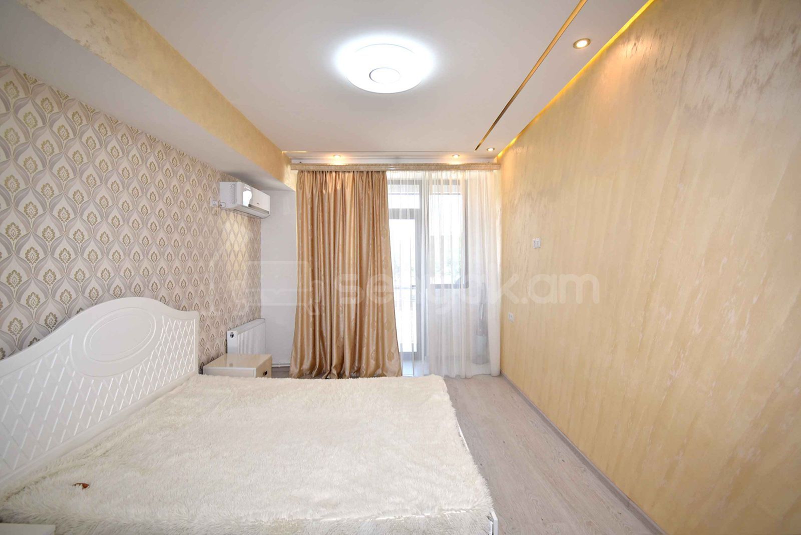 2 Սենյականոց Բնակարան, 75քմ, 2/9 հարկ, Կապիտալ Վերանորոգված, Կահավորված, Արևկող