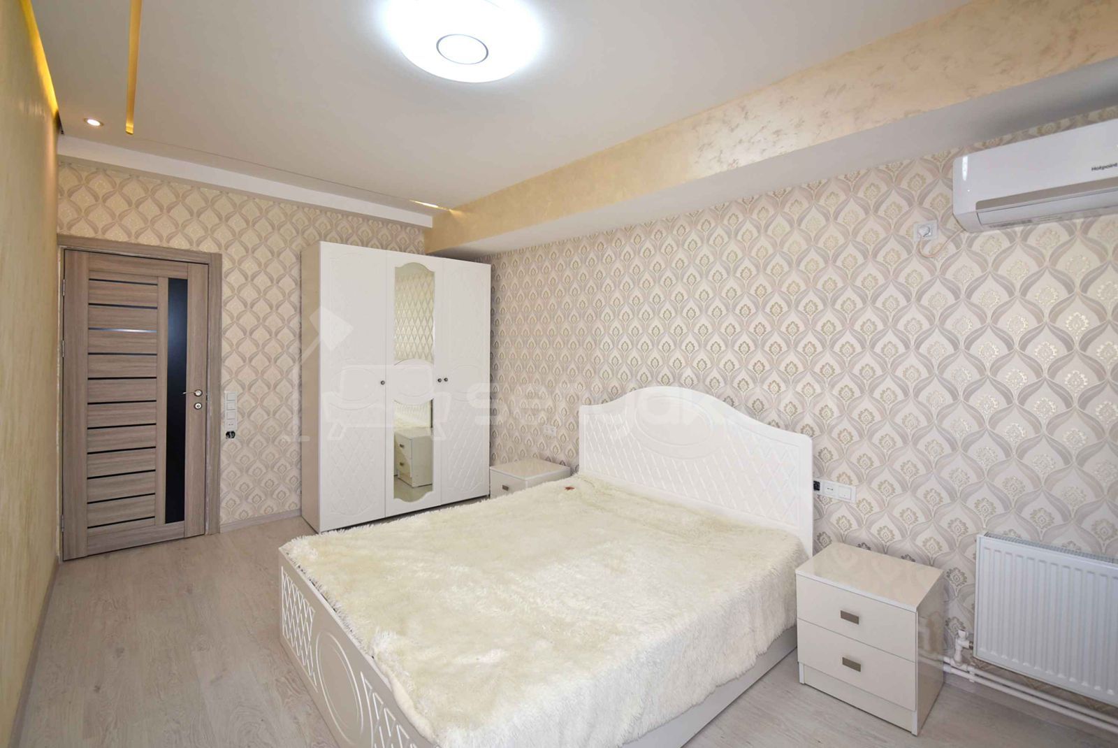 2 Սենյականոց Բնակարան, 75քմ, 2/9 հարկ, Կապիտալ Վերանորոգված, Կահավորված, Արևկող