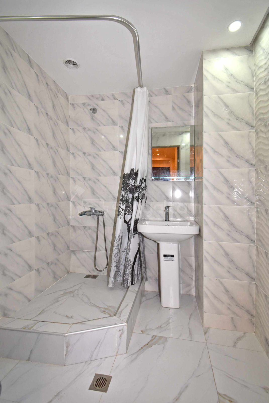 2 Սենյականոց Բնակարան, 75քմ, 2/9 հարկ, Կապիտալ Վերանորոգված, Կահավորված, Արևկող