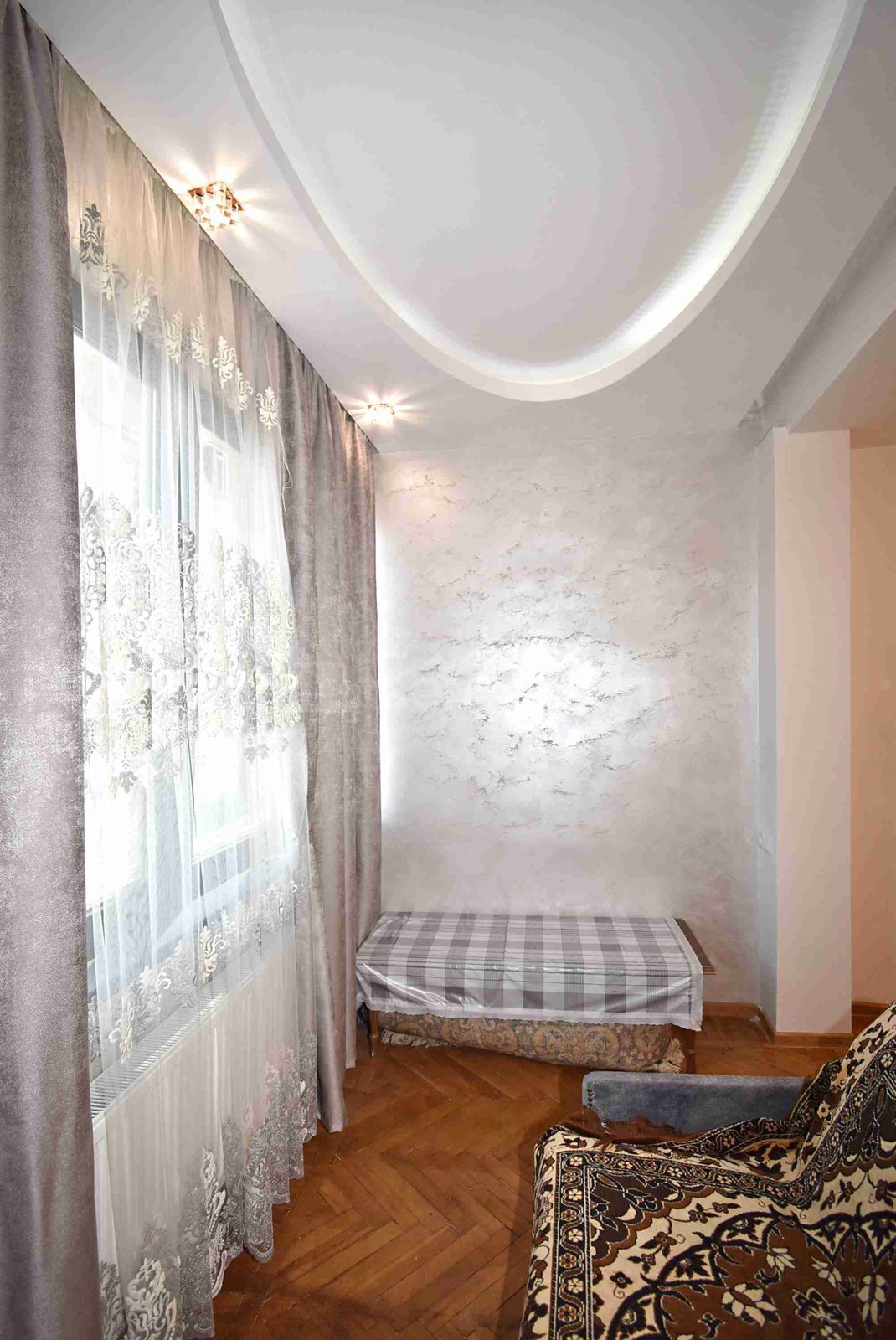 2 Սենյականոց Բնակարան, 75քմ, 2/9 հարկ, Կապիտալ Վերանորոգված, Կահավորված, Արևկող