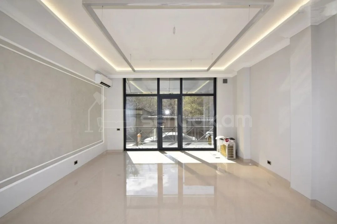 Օֆիսային Տարածք, 180քմ