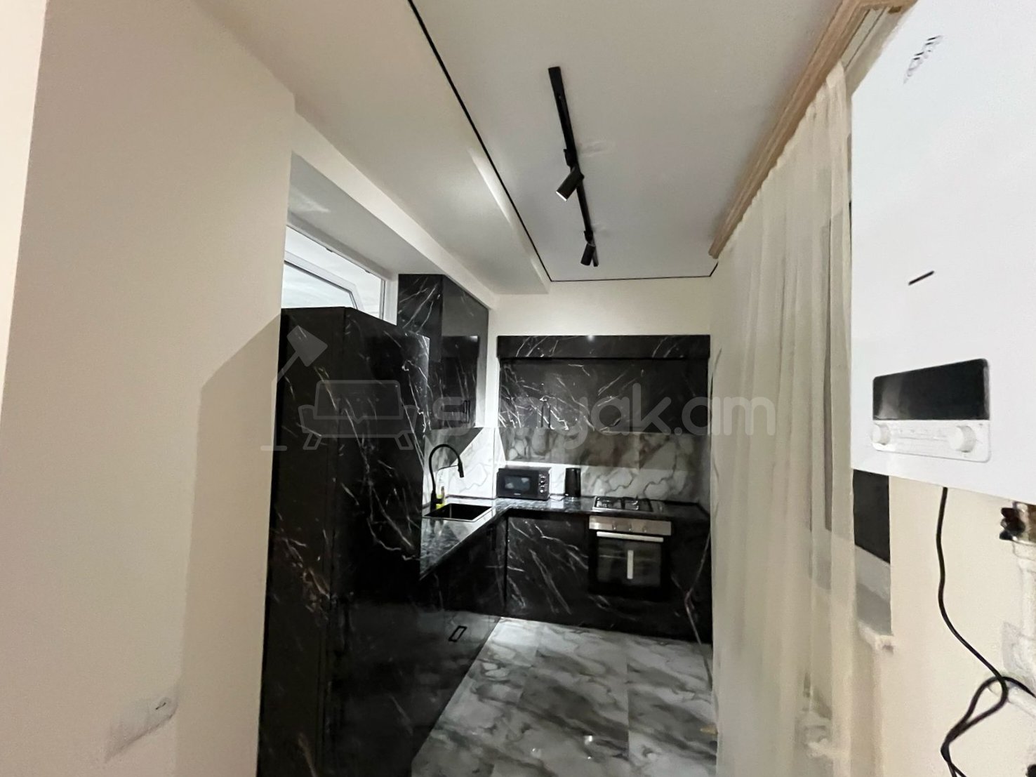 3 Սենյականոց Բնակարան, 71քմ, 9/9 հարկ, Կապիտալ Վերանորոգված, Կահավորված, Արևկող