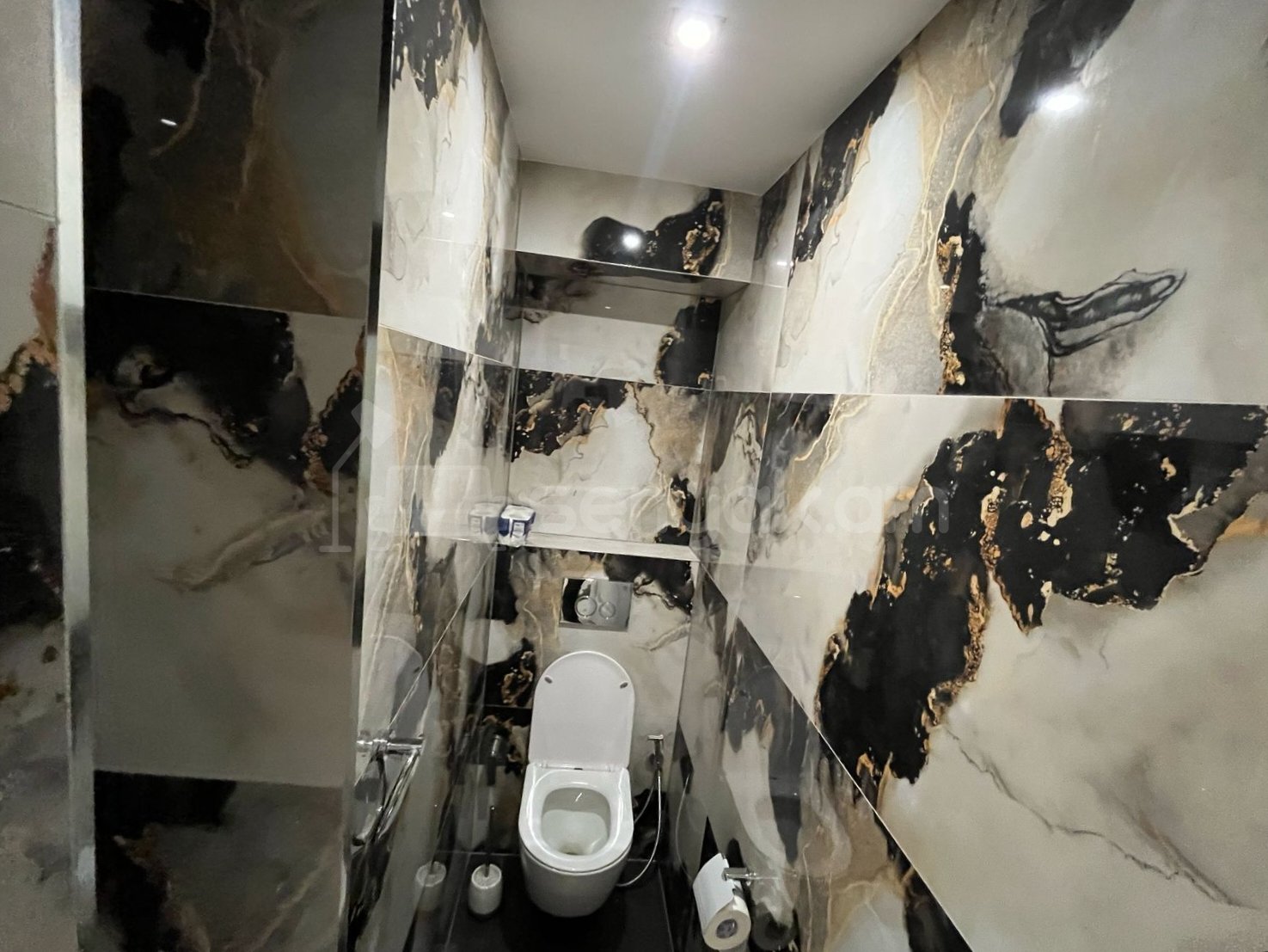 3 Սենյականոց Բնակարան, 71քմ, 9/9 հարկ, Կապիտալ Վերանորոգված, Կահավորված, Արևկող