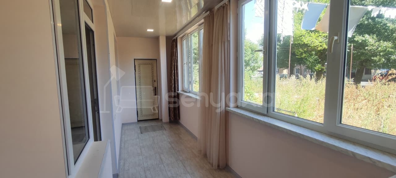 3 Սենյականոց Բնակարան Քարե Շենքում, 66քմ, 1/5 հարկ, Պետական Վիճակում