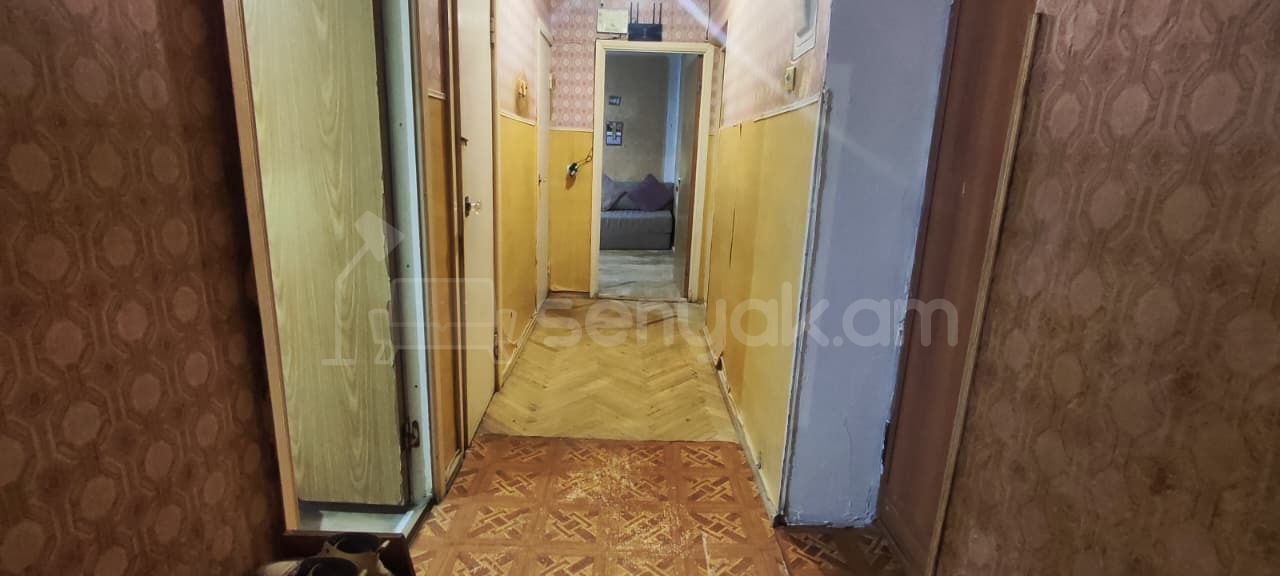 3 Սենյականոց Բնակարան Քարե Շենքում, 66քմ, 1/5 հարկ, Պետական Վիճակում