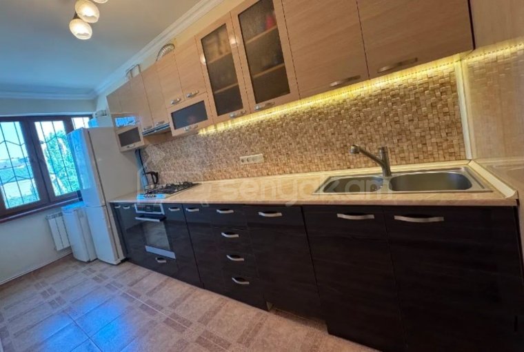 3 Սենյականոց Բնակարան Քարե Շենքում, 71քմ, 3/5 հարկ, Կոսմետիկ Վերանորոգված, Կահավորված, Արևկող