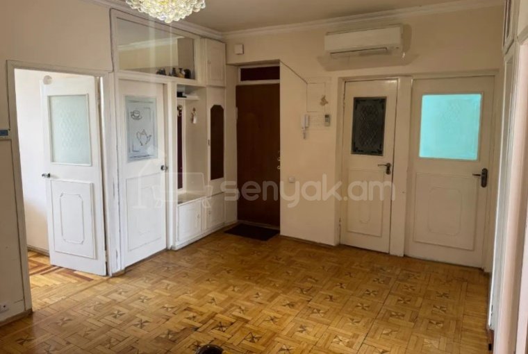 3 Սենյականոց Բնակարան Քարե Շենքում, 71քմ, 3/5 հարկ, Կոսմետիկ Վերանորոգված, Կահավորված, Արևկող