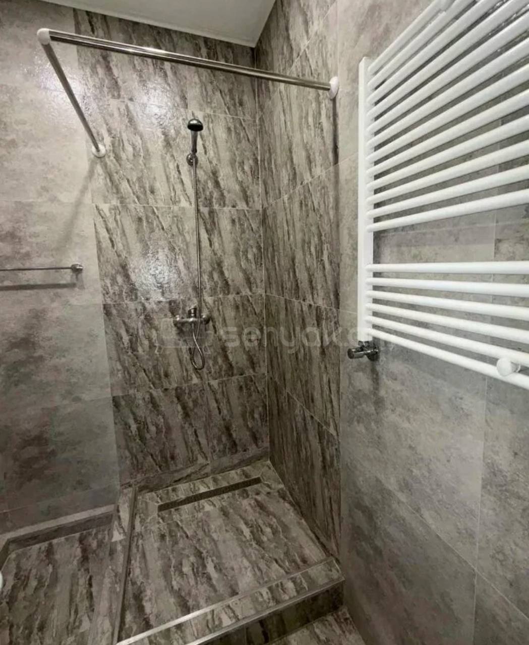 3 Սենյականոց Բնակարան, 63քմ, 1/7 հարկ, Կապիտալ Վերանորոգված, Կահավորված, Արևկող