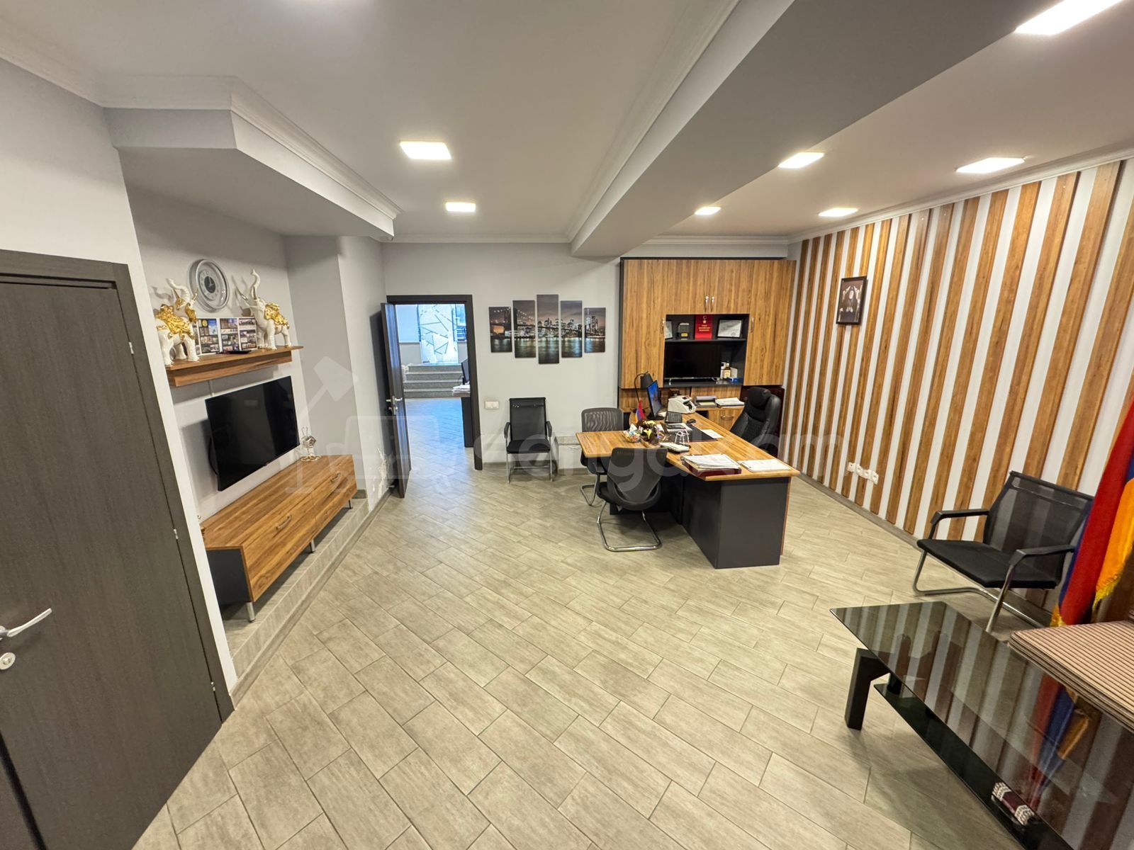 Օֆիսային Տարածք, 80քմ, Կապիտալ Վերանորոգված