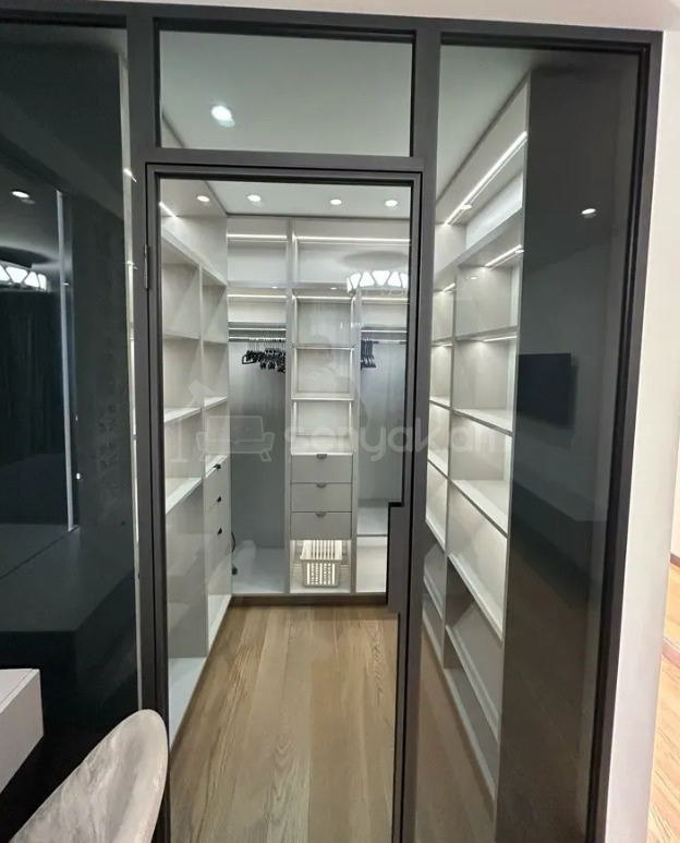 3 Սենյականոց Բնակարան, 102քմ, 5/9 հարկ, Դիզայներական Վերանորոգված, Կահավորված, Արևկող