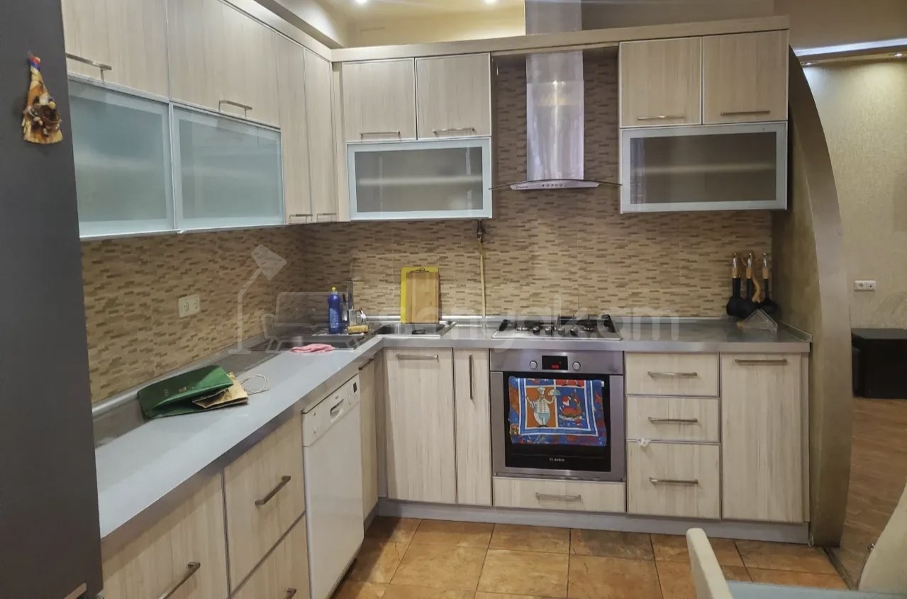 2 Սենյականոց Բնակարան, 68քմ, 7/9 հարկ, Կապիտալ Վերանորոգված, Կահավորված, Արևկող