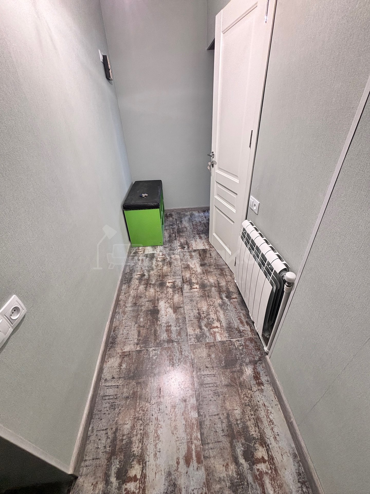 1 Սենյականոց Բնակարան Քարե Շենքում, 38քմ, 3/4 հարկ, Կապիտալ Վերանորոգված, Կահավորված