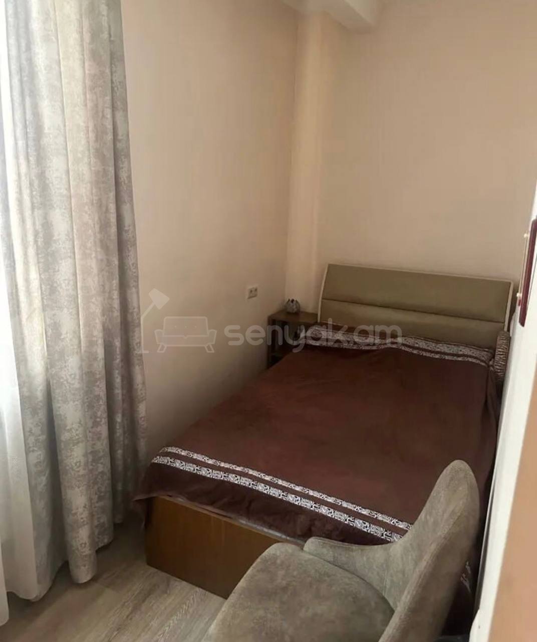 3 Սենյականոց Բնակարան Քարե Շենքում, 45քմ, 4/5 հարկ, Կապիտալ Վերանորոգված, Կահավորված, Արևկող