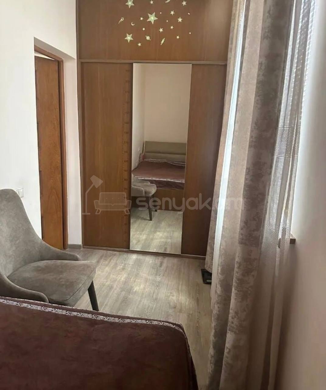 3 Սենյականոց Բնակարան Քարե Շենքում, 45քմ, 4/5 հարկ, Կապիտալ Վերանորոգված, Կահավորված, Արևկող