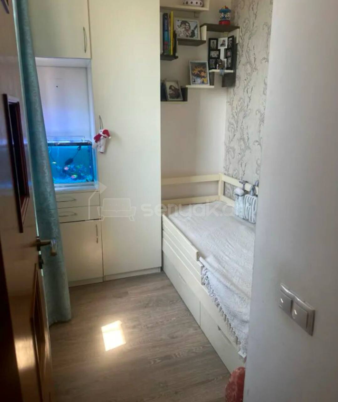 3 Սենյականոց Բնակարան Քարե Շենքում, 45քմ, 4/5 հարկ, Կապիտալ Վերանորոգված, Կահավորված, Արևկող