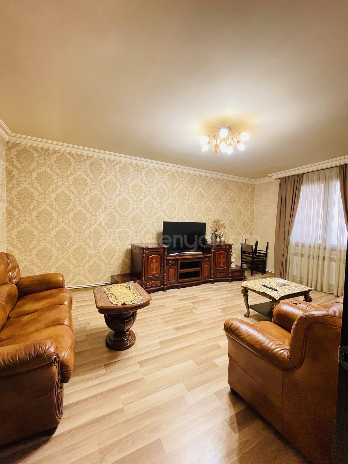 3 Սենյականոց Բնակարան, 80քմ, 8/12 հարկ, Կապիտալ Վերանորոգված, Կահավորված