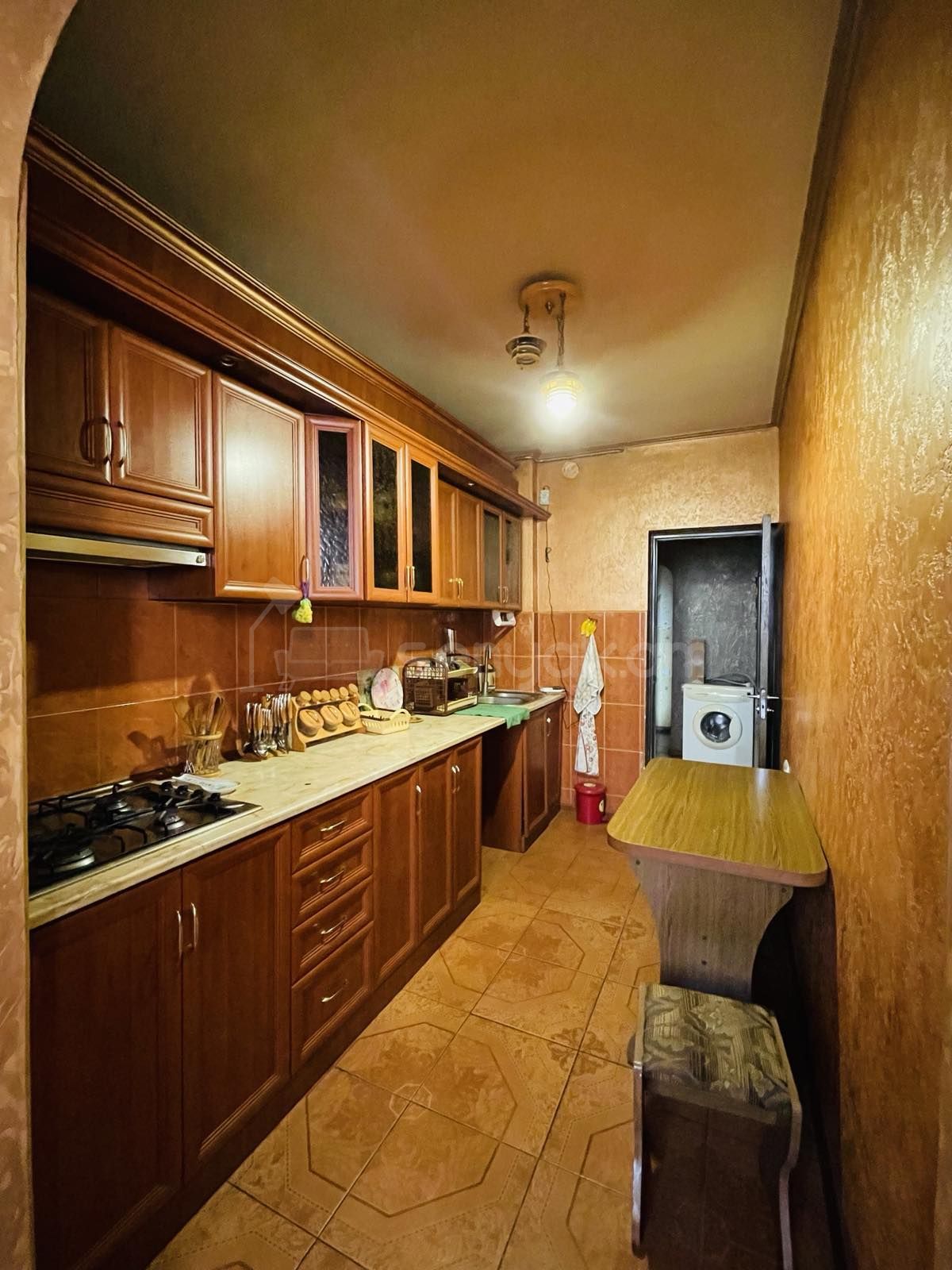 3 Սենյականոց Բնակարան, 80քմ, 8/12 հարկ, Կապիտալ Վերանորոգված, Կահավորված