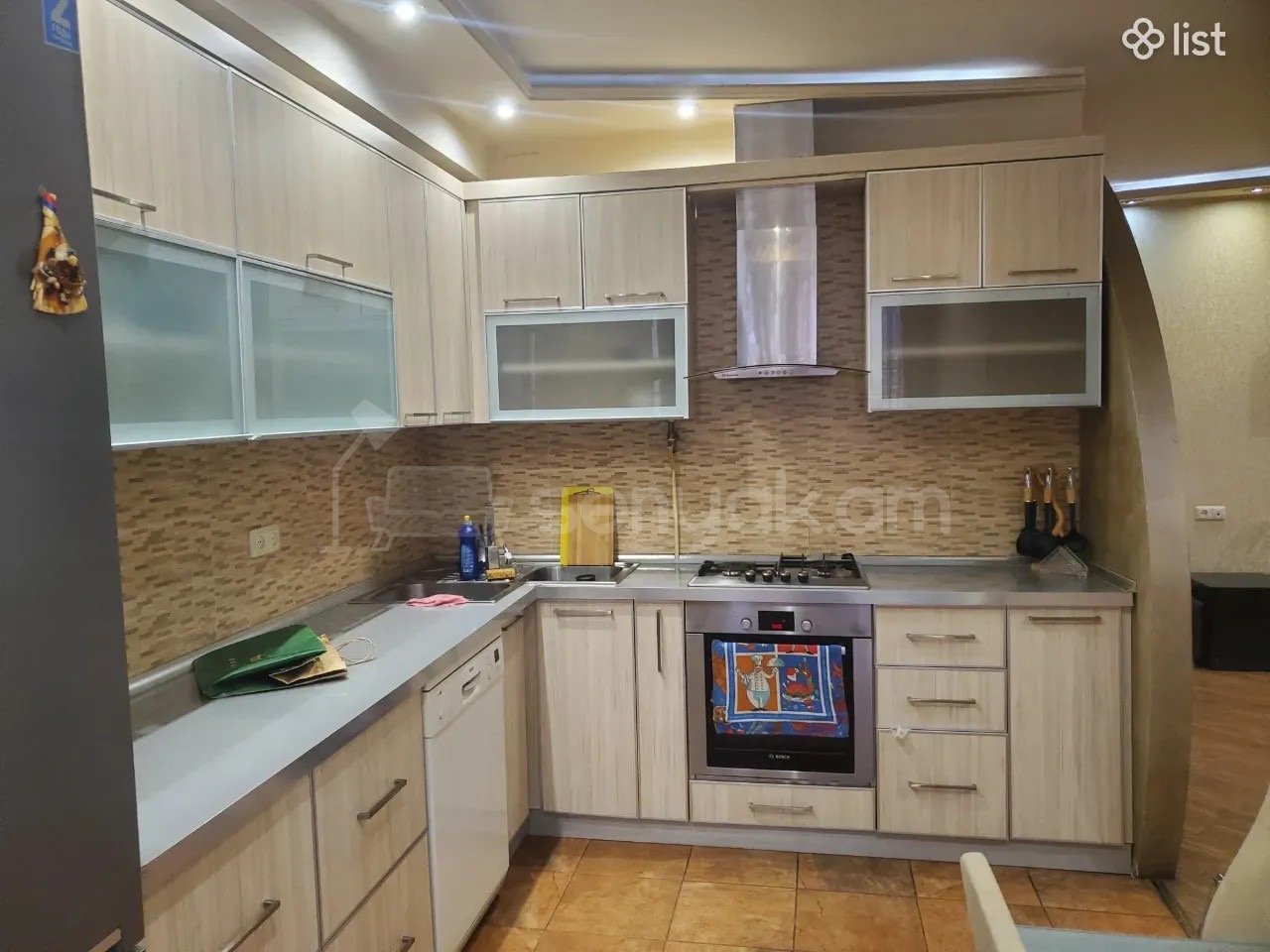 3 Սենյականոց Բնակարան, 67քմ, 12/15 հարկ, Կապիտալ Վերանորոգված, Կահավորված, Արևկող