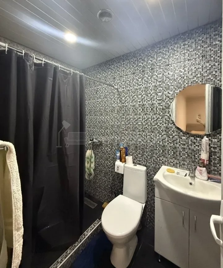 1 Սենյականոց Բնակարան Քարե Շենքում, 40քմ, 1/1 հարկ, Կապիտալ Վերանորոգված, Կահավորված